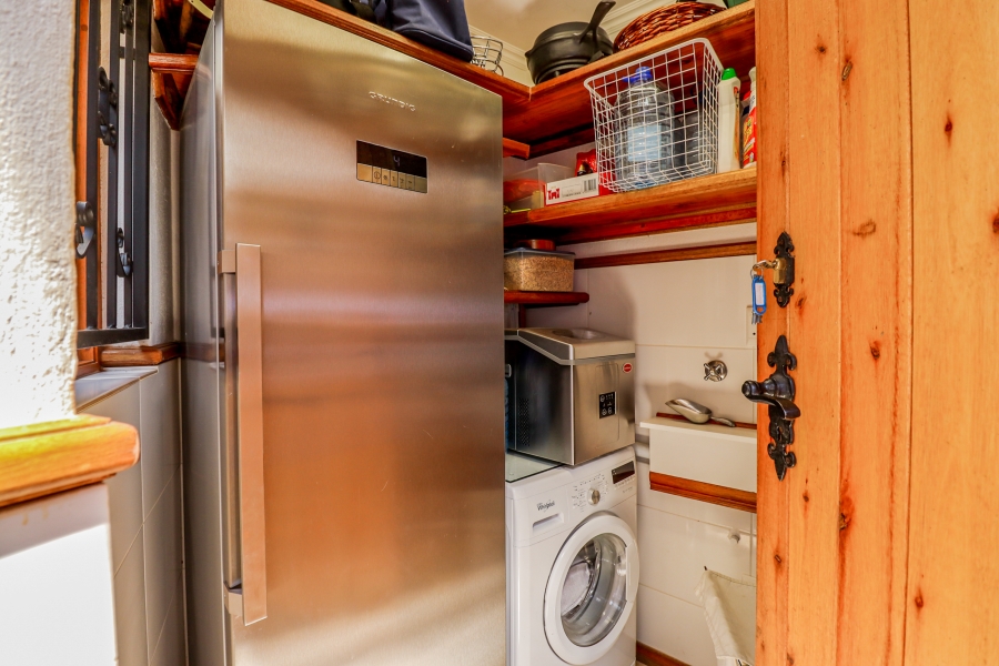 3 Bedroom Property for Sale in Kosmos North West